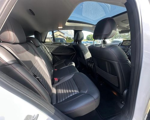 572075934_17921946624178597_4323251172544366204_n