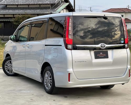 572922265_18064264448436794_2992347416572028703_n