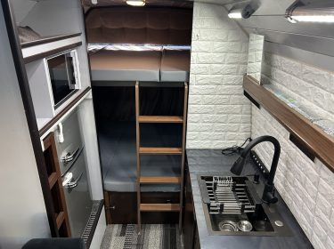 576481174_823128000679377_3338618952728570143_n