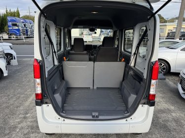 588830076_839952215460391_4943880336379825500_n