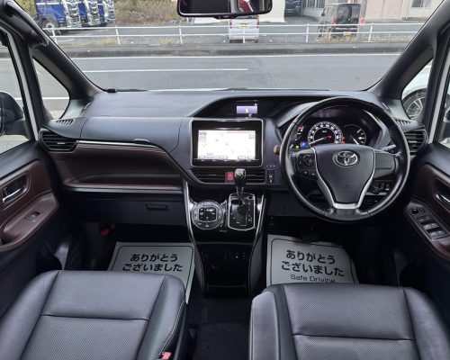 594252300_843632375092375_1427275114010491037_n-1