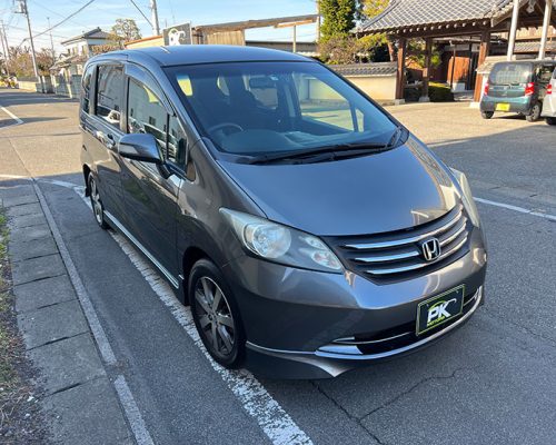 HONDA-FREED-A141223PK