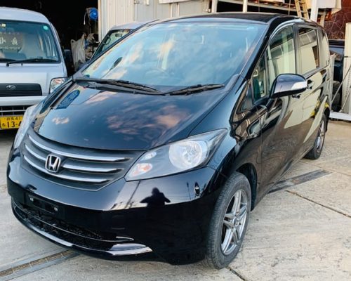 HONDA-FREED-C090321GM-1