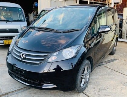 HONDA-FREED-C090321GM