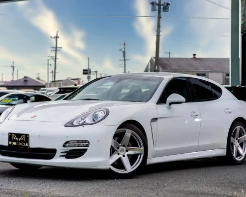 Porsche-Panamera-7