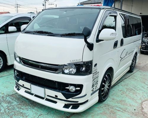 TOYOTA-HIACE-C011121GM