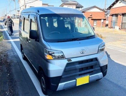 TOYOTA-PIXIS-A281223GM