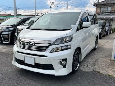 TOYOTA-VELLFIRE-C270622GM-1