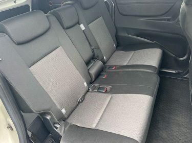 imgi_14_TOYOTA-SIENTA-I050725GM