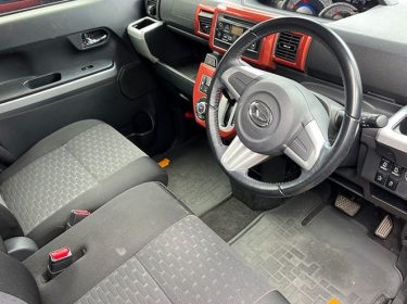 imgi_15_DAIHATSU-WAKE-I050725GM