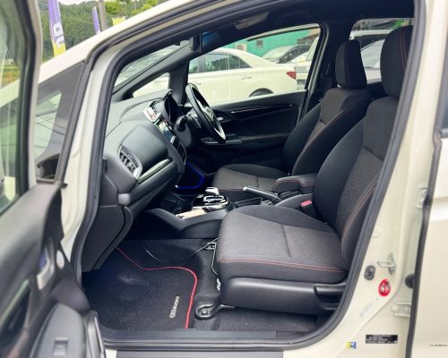 imgi_28_veiculo_150_1758693023_18