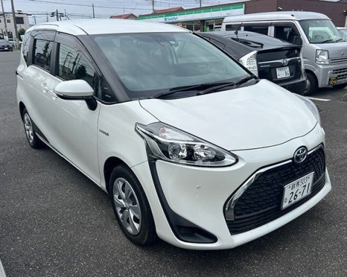 imgi_4_TOYOTA-SIENTA-A050725GM-1